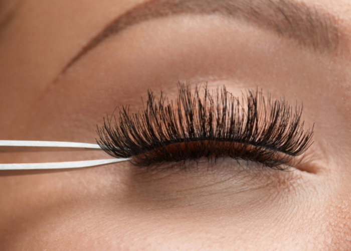 Magnet Wimpern richtig anbringen